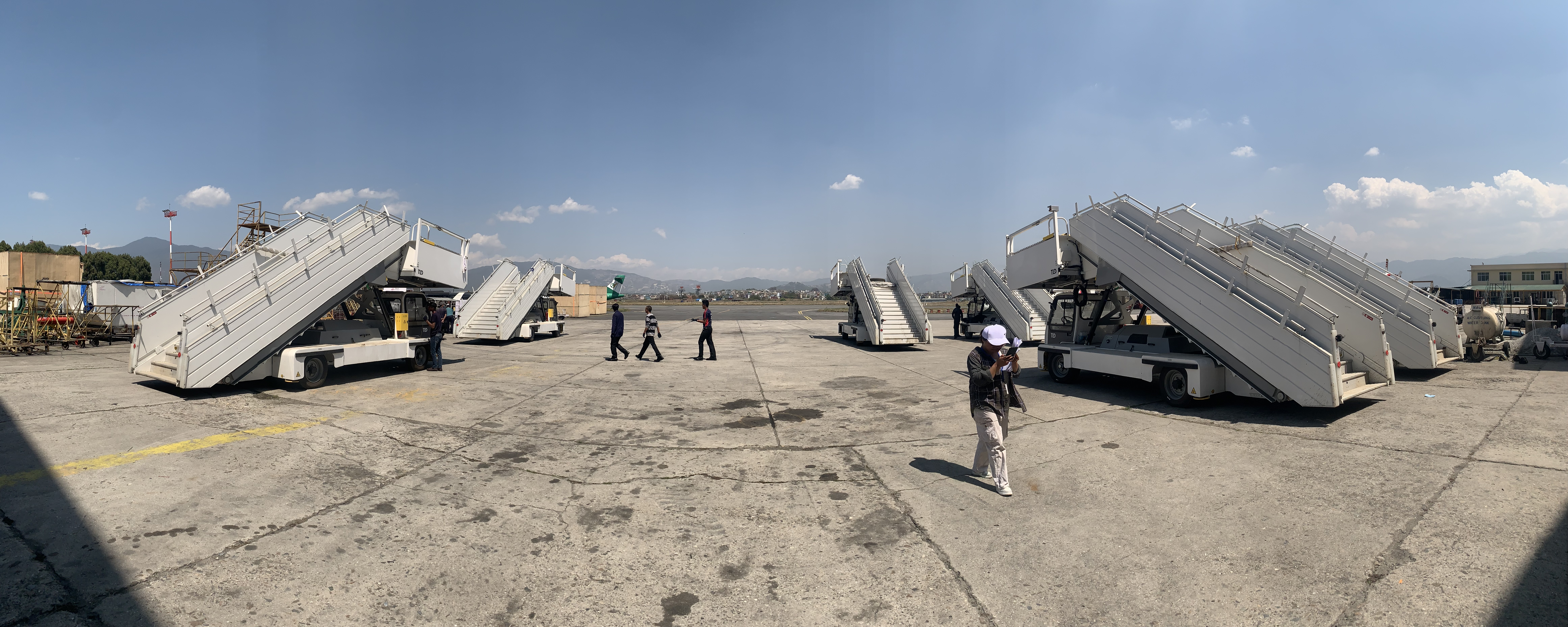 TMX-450 Aircraft Towing Tractor (Pax)