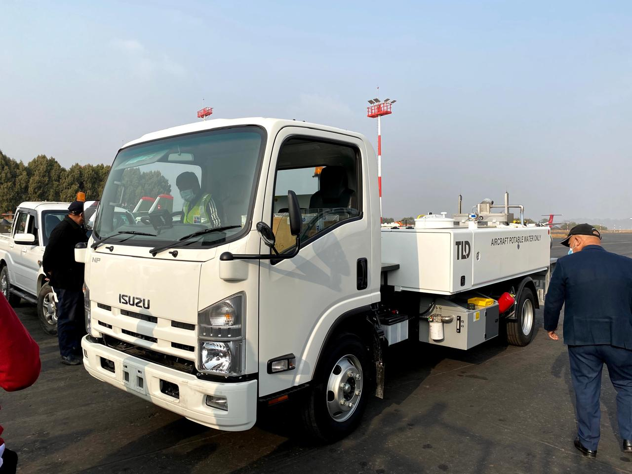 Aircraft Potable Water Truck